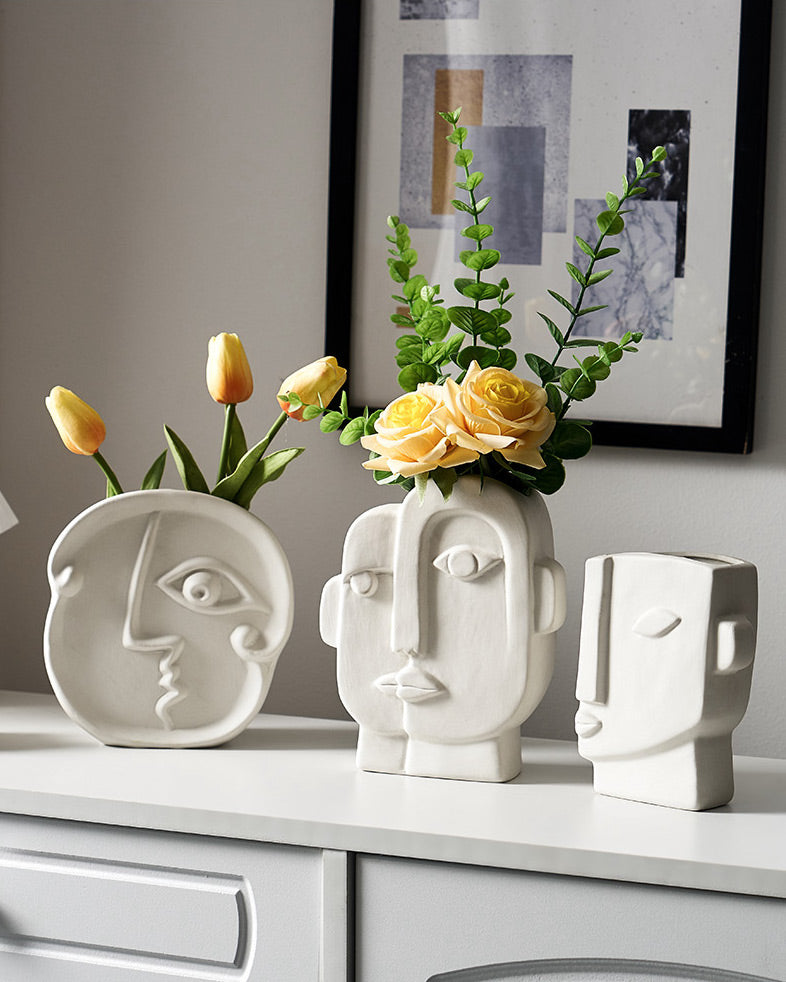 Picasso Vase Face